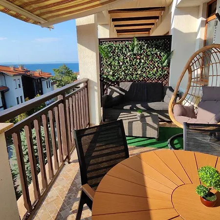 Dako Flats I Santa Marina I Modern & Seaside Days Apartment