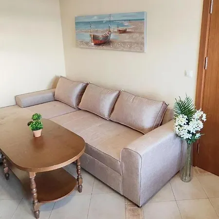 Dako Flats I Santa Marina I Modern & Seaside Days
