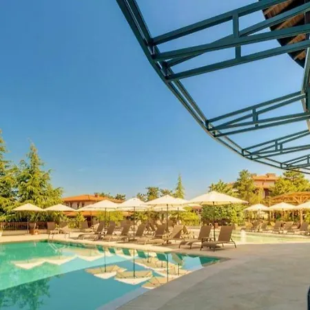 Dako Flats I Santa Marina I Modern & Seaside Days Apartment